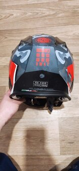 PRODÁM DĚTSKOU MOTOKROSOVOU HELMU - 6