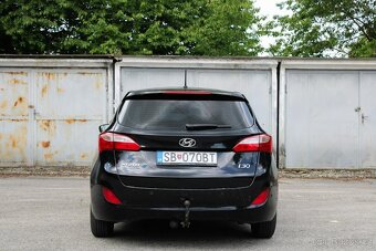 Hyundai i30 CW, 1.6 CRDi, 94kW, SR kúpa - 6