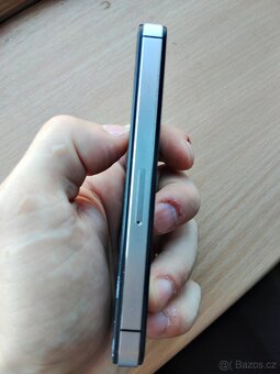 iPhone 4S - 6