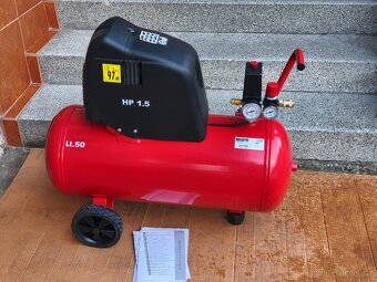 Prodám NEPOUŽITÝ Bezolejový kompresor NUAIR -50 LITRŮ. - 6