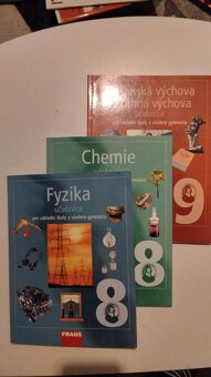 Učebnice různého stáří - 6