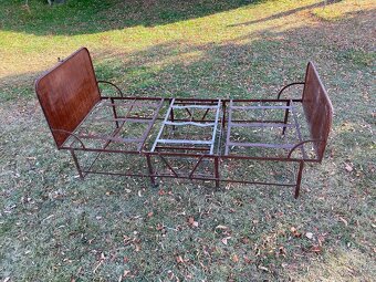 postel stará postel starožitná postel starý nábytek - 6