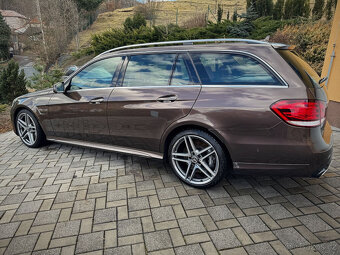 Mercedes E63 AMG - 6