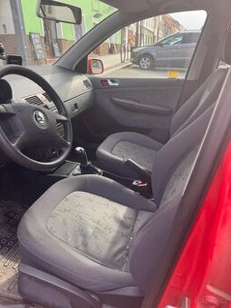 Škoda Fabia 1.4 16V kombi – bez STK, na opravu nebo na díly - 6