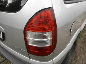 Zadní světla Opel Zafira A - 6