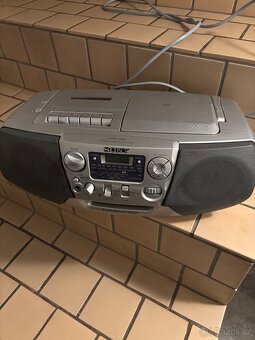 Rádio kazetak CD - 6