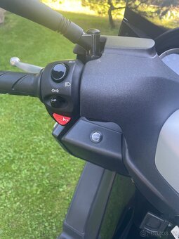 Peugeot Satelis 125i - 6