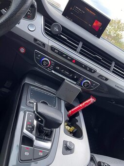 Audi Q7 e-tron 3.0 diesel + elektrika.  DPH - 6