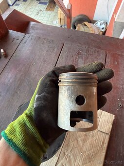 Jawa Pérák - válec - 6