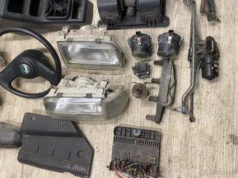 ŠKODA FELICIA 1994-2001 - SOUBOR NÁHRADNÍCH DÍLŮ - 6