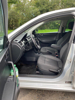 Škoda Rapid 1.4 tdi 66kw DSG,navigace,EM+STK do 9/2027 - 6