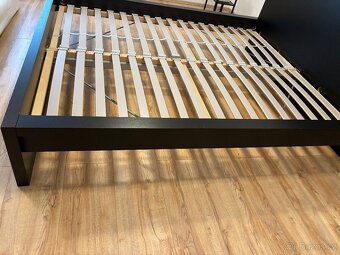 Postel s roštem Ikea - 6