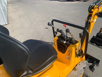 JCB 8008 CTS - 6