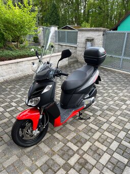 Prodám skůtr Aprilia sport city 300 - 6