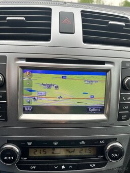 Toyota Avensis - 6