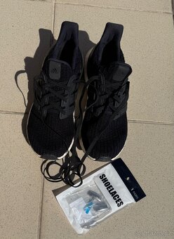 Běžecké tenisky Adidas Ultraboost - 6