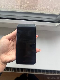 Prodám iPhone 12 - 6