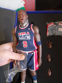 1/6 figurka. Enterbay. Michael Jordan. NBA. Bulls - 6