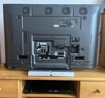 TV Panasonic TH-42PZ80E + Panasonic DMR - EX 768 - 6