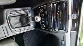 Škoda Superb com. 2.0TDI 103kW 4x4 - 6