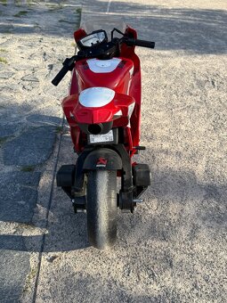 Dětská motorka Peg-Pérego Ducati GP - 6