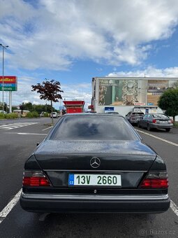 Mercedes-Benz C124 Coupé - 6