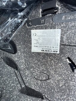 Lyžařská helma - 6