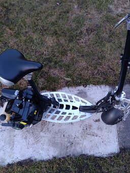 Benzínová koloběžka - 6