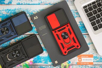 Outdoorová pouzdra s magnetem, stojánkem a krytem foto - 6