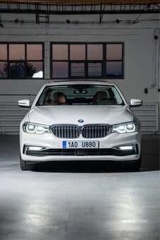BMW 530d xDrive G30 Luxury Line | 360° kamery | Head-Up | - 6