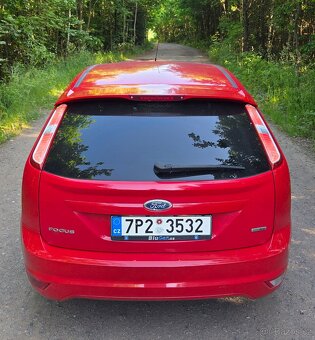 Ford Focus mk2 1.8i 92kw TITANIUM - 6