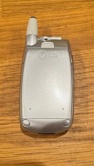 Prodám mobilní telefon LG - G5400 - 6