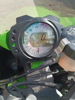 Kawasaki Ninja zx 10 r - 6