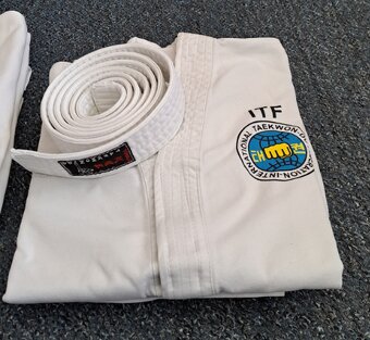 2x Taekwon-Do dobok a lapa - 6