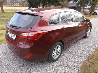 hyundai i30 combi 10.2016-1.6b-88kw-94000km-stk do 1/2027 - 6