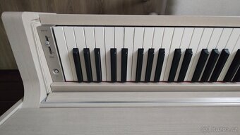 Yamaha CLP-535 WA + stolička - 6