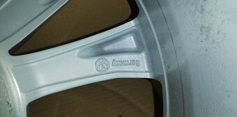 Orig Alu disk VW 5NA601025 8Z8, 7Jx17 ET40 pro Tiguan - 6