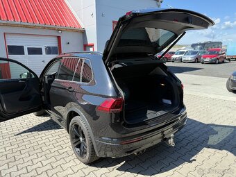 Volkswagen Tiguan 2,0 TDi R-Line PANORAM MATRIX / 2019 - 6