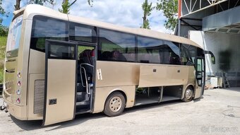Dálkový autobus ISUZU VISIGO Euro 6 35+2 - 6