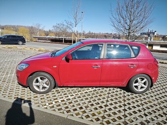 Kia Ceed 1.6 2008 bez STK - 6