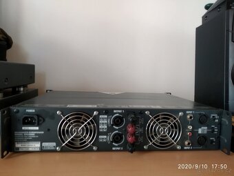 Zesilovač Berhinger EPX 2000 - 6