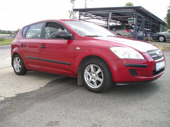K I A CEED 1.4-16V 80KW RV-2009-KOUPENO V ČR- - 6