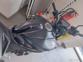 Honda CB1000 Hornet SP, nové 5/25-po nehodě 940km - 6