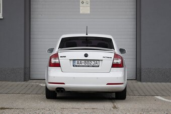 Škoda Octavia 2.0 TDI CR DPF RS DSG - 6