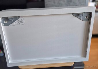 IKEA BESTA - 2 nástěnné skříňky+ zdarma TV stolek - 6
