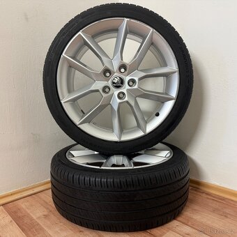 ŠKODA GEMINI OCTAVIA III 5x112 R18 ET51+LETNÍ 225/40R18 7mm - 6
