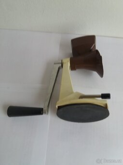 Mlýnky na mák. - 6