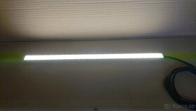 Led zarivka do kufru auta - 6