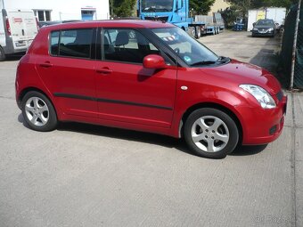 Suzuki Swift 1.3 i - 6