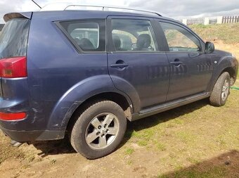 Peugeot 4007 - 6